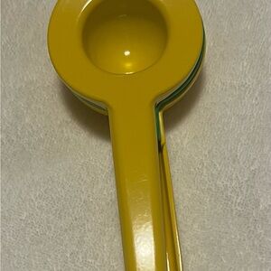 Yellow Citrus Juicer
